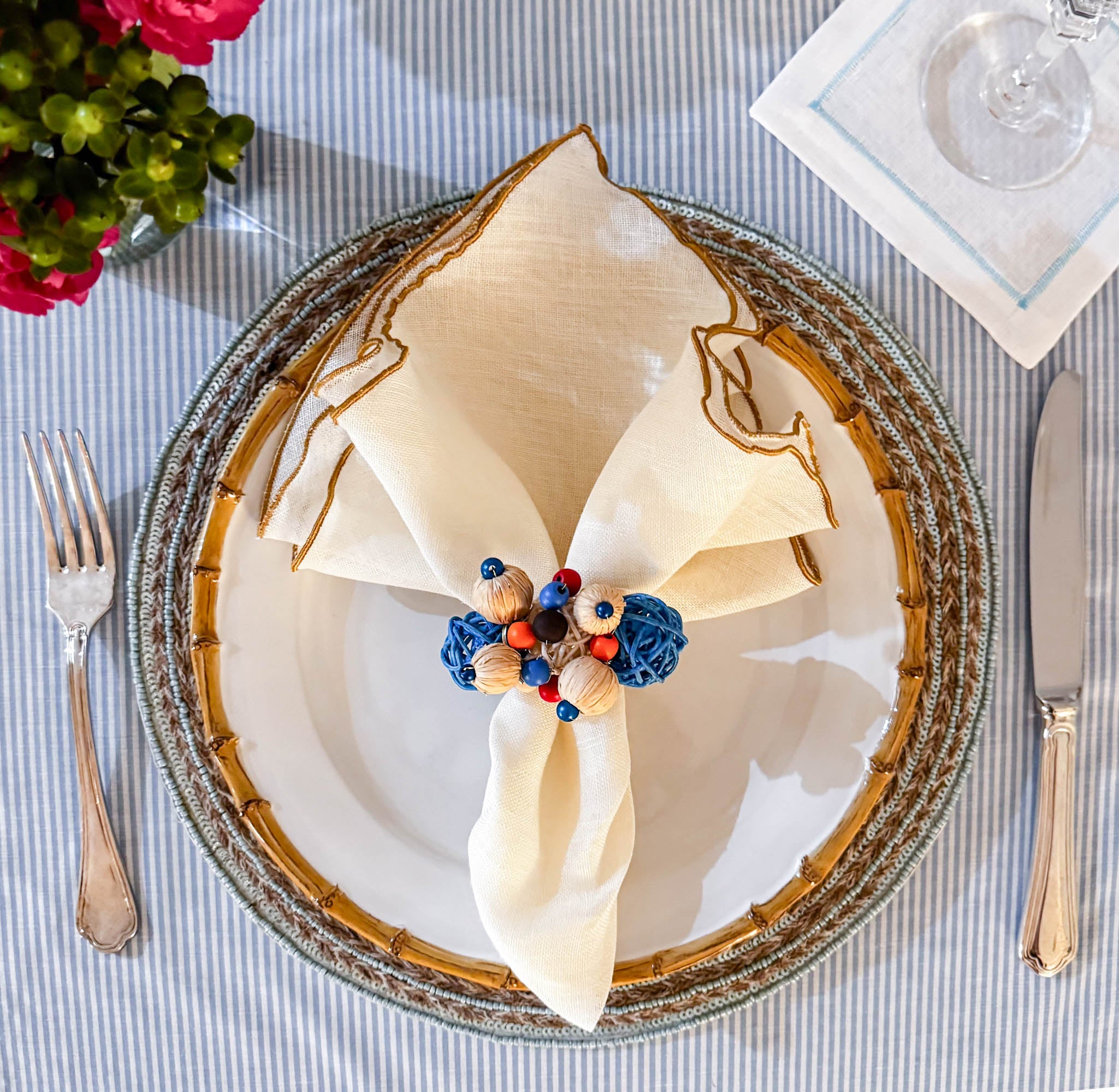 Linen Napkins With Gold Ruffled Edges, Set of 4