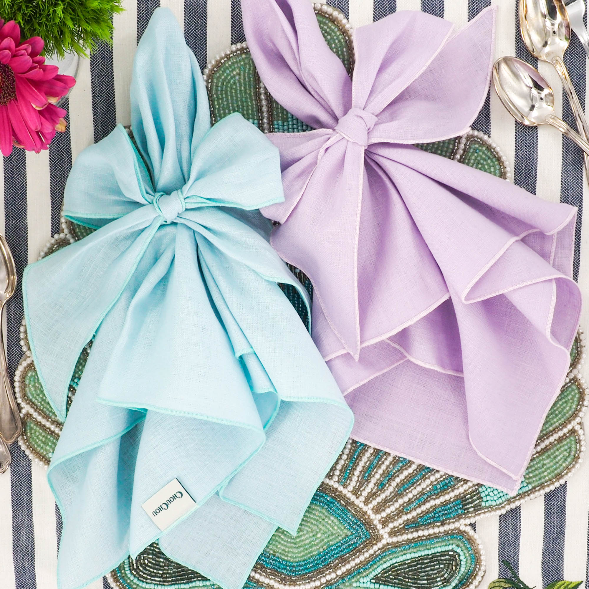 Set of four timeless green linen napkin decorated with purple linen napkin and strips linen table runner perfect for event planners