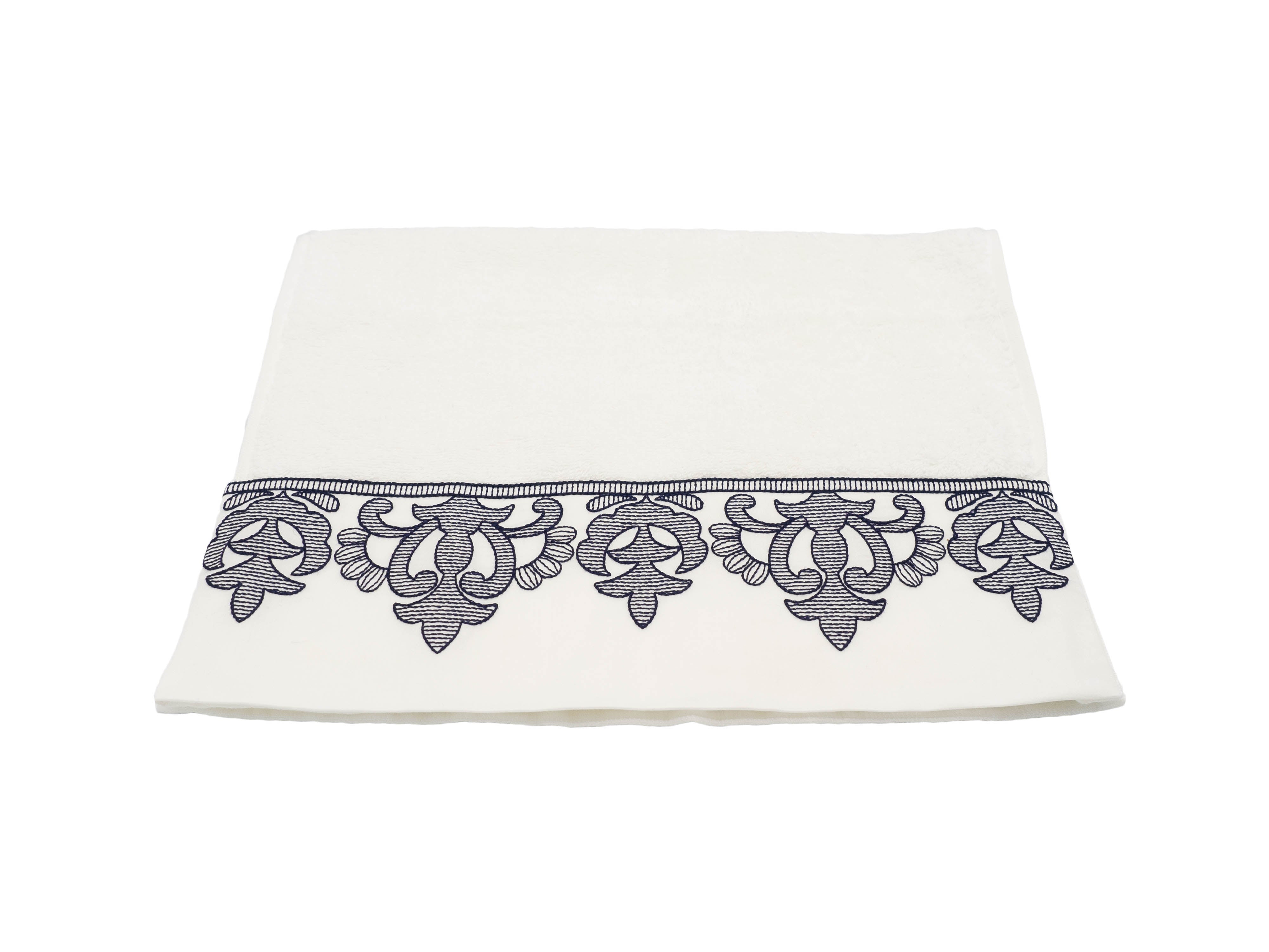 White Guest Towels Fleur de Lis French Border, Set of 2